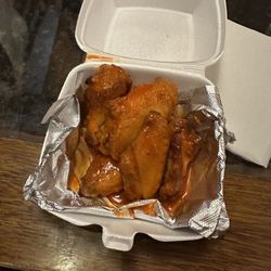Dough Girls Pizza - Half dozen Buffalo wings (to go)