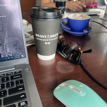 Roast & Brew - Oat milk vanilla latte - Coffee & Tea Near Me - Houston, Texas
