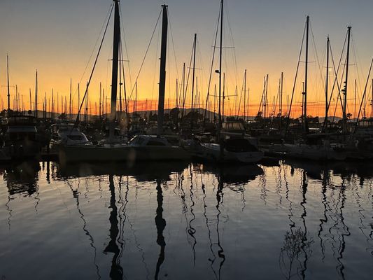 Trader Vic's by null