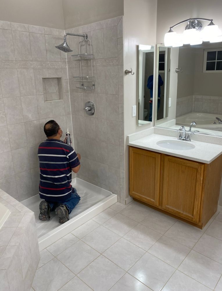 Slide of Renderos Construction