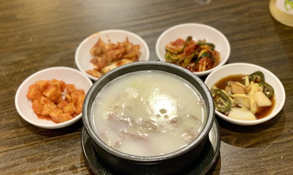 Doma Seolleongtang by null