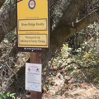 Lake Natoma Inn - Trail super close - Hotels Near Me - Folsom, California