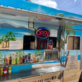 Mariscos El Pariente - Exterior - Food Trucks Near Me - San Mateo, California Mariscos El Pariente - Exterior - Food Trucks Near Me - San Mateo, California