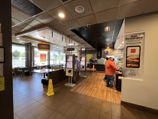 Love's Travel Stop by null