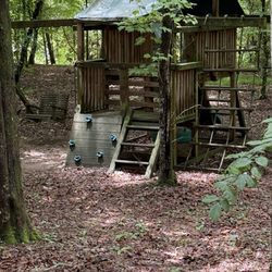 Cabin Rentals of Blue Ridge - The play area has been neglected. Very dirty and rickety.