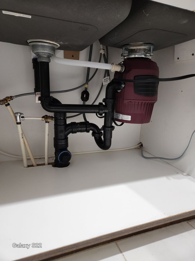 Slide of Dino Plumbing & Service Pros