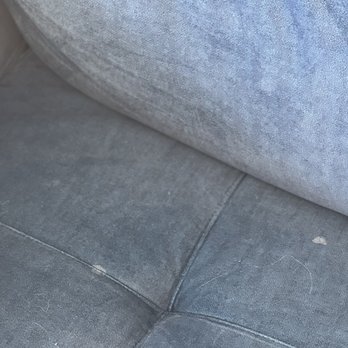 Casiola Orlando - Filthy sofa with hair - Resorts Near Me - Orlando, Florida Casiola Orlando - Filthy sofa with hair - Resorts Near Me - Orlando, Florida