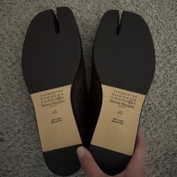 Magic Shoe Repair - Maison Margiela Tabi Babouches soles protected.