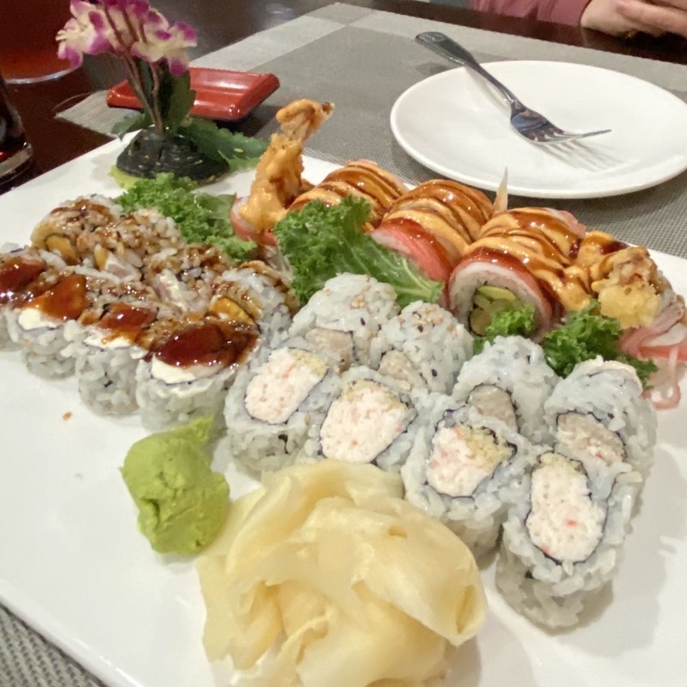 Sakura - Crunchy roll, dragon roll, crab roll - Sushi Bars Near Me - Livingston, Texas Sakura - Crunchy roll, dragon roll, crab roll - Sushi Bars Near Me - Livingston, Texas