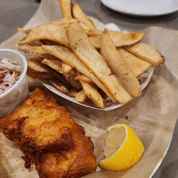 Carlisle's - Fish and chips - Gastropubs Near Me - Muskegon, Michigan Carlisle's - Fish and chips - Gastropubs Near Me - Muskegon, Michigan