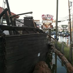 Pirate Island Miniature Golf