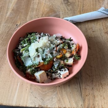 Shy Bird - Tuscan Bowl - Cocktail Bars Near Me - Cambridge, Massachusetts