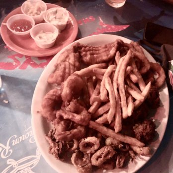 Sharkeys - Shark Attack Platter - American Near Me - Key Largo, Florida Sharkeys - Shark Attack Platter - American Near Me - Key Largo, Florida