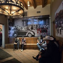 Tomasita's - Interior through the front door