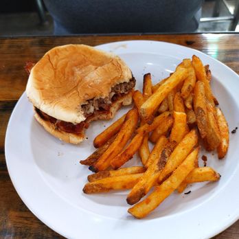 Uptown Koffee & Kafe - Fietz Bacon Cheeseburger with Havarti Cheese plain with fries. - Coffee & Tea Near Me - Milton, Washington Uptown Koffee & Kafe - Fietz Bacon Cheeseburger with Havarti Cheese plain with fries. - Coffee & Tea Near Me - Milton, Washington
