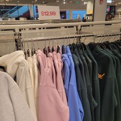 H&M