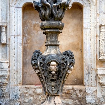 Museu Arqueológico do Carmo - Flame Ornament from Basilica de Estrela - Museums Near Me - Lisbon, 11 Museu Arqueológico do Carmo - Flame Ornament from Basilica de Estrela - Museums Near Me - Lisbon, 11