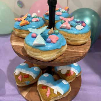 Judy's Donuts - Donuts Near Me - Newbury Park, California