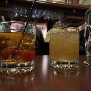 Lafayette Hotel - Manhattan and Amaretto Sour - American Near Me - Marietta, Ohio Lafayette Hotel - Manhattan and Amaretto Sour - American Near Me - Marietta, Ohio