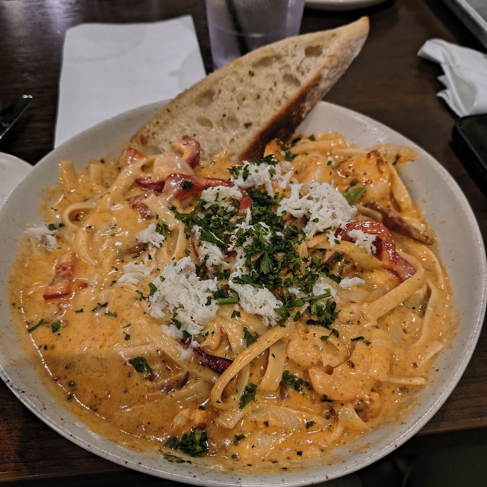 Venice Kitchen - Great tasting Creole pasta dish - Pizza Near Me - Memphis, Tennessee Venice Kitchen - Great tasting Creole pasta dish - Pizza Near Me - Memphis, Tennessee