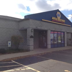 Napa-Lindsay Auto Parts - 10,000 sq. feet of parts, automotive machine shop and metal fabricating shop. Locally owned and operated since 1971