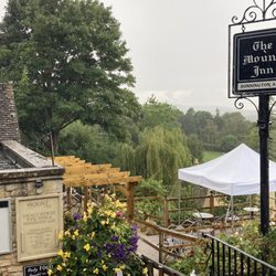 Mount Inn - Outside, near the entrance