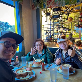 Barbara's Fishtrap - Clam chowder approved by my parents - Seafood Near Me - Half Moon Bay, California Barbara's Fishtrap - Clam chowder approved by my parents - Seafood Near Me - Half Moon Bay, California