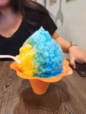 Hang Loose Hawaiian Shave Ice by null