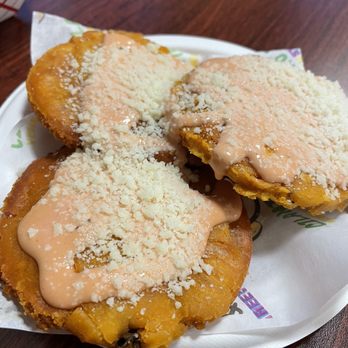 Cilantro & Ajo - Tostones - Venezuelan Near Me - Pittsburgh, Pennsylvania