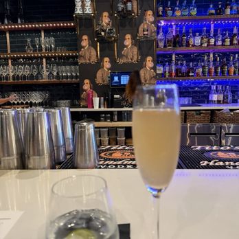 The Barrel - Bar - Cocktail Bars Near Me - Bartonville, Texas