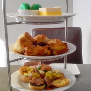Ruelo Patisserie - High Tea Set - Coffee & Tea Near Me - Toronto, Ontario