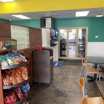 The Pickled Deli - Seating area - Sandwiches Near Me - Fresno, California