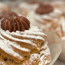 Utica bakery