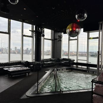 Le Bain - swimming pool - Bars Near Me - New York, New York