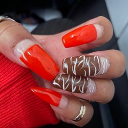 Top Nails & Spa