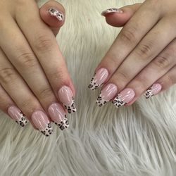 Divas Nails - New trendy
