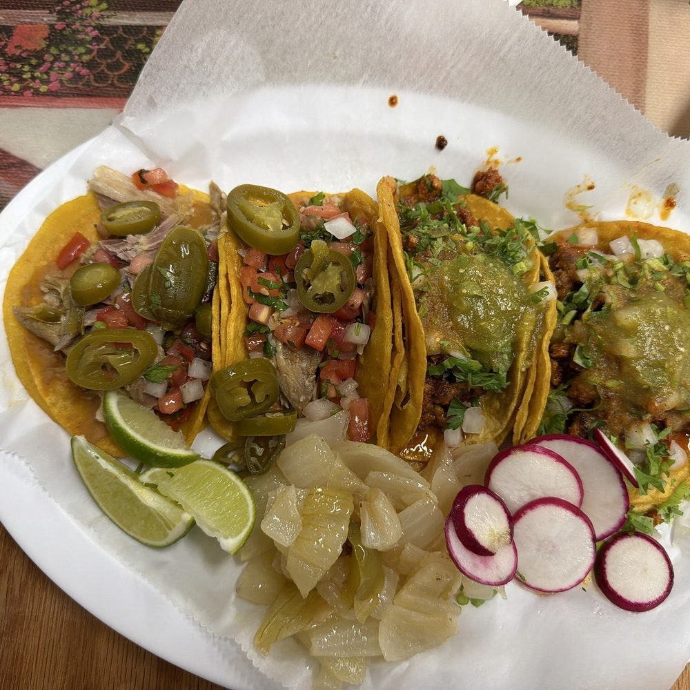 Tacos El Patron - Left carnitas Right pastor Street tacos - Tacos Near Me - Spring Hill, Tennessee Tacos El Patron - Left carnitas Right pastor Street tacos - Tacos Near Me - Spring Hill, Tennessee