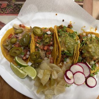 Tacos El Patron - Left carnitas  Right pastor Street tacos - Tacos Near Me - Spring Hill, Tennessee