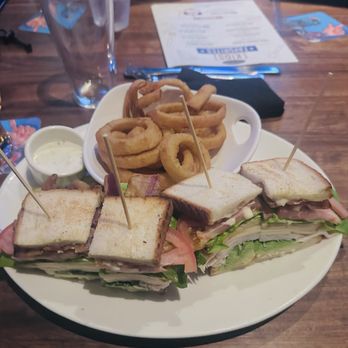 Yard House - Stacked Turkey Club and Onion Rings - New American Near Me - Henderson, Nevada Yard House - Stacked Turkey Club and Onion Rings - New American Near Me - Henderson, Nevada
