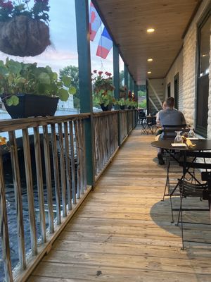 Left Bank Café by null