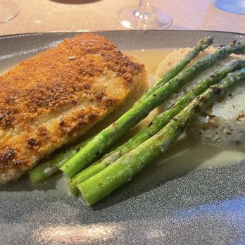 Tommy Bahama Restaurant & Bar - Red Snapper Catch of the Day - New American Near Me - Honolulu, Hawaii