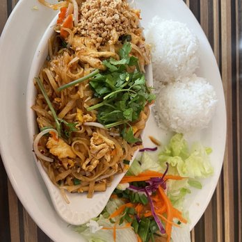 Thai Bite - Pad thai lunch special - Thai Near Me - Laguna Niguel, California