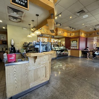 The Coffee Bean & Tea Leaf - Pick up counter - Coffee & Tea Near Me - Pearl City, Hawaii The Coffee Bean & Tea Leaf - Pick up counter - Coffee & Tea Near Me - Pearl City, Hawaii