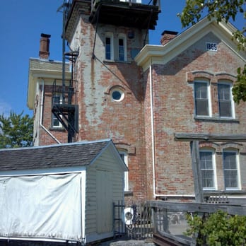 Saugerties Lighthouse Conservancy - Backside of the lighthouse - Landmarks & Historical Buildings Near Me - Saugerties, New York Saugerties Lighthouse Conservancy - Backside of the lighthouse - Landmarks & Historical Buildings Near Me - Saugerties, New York