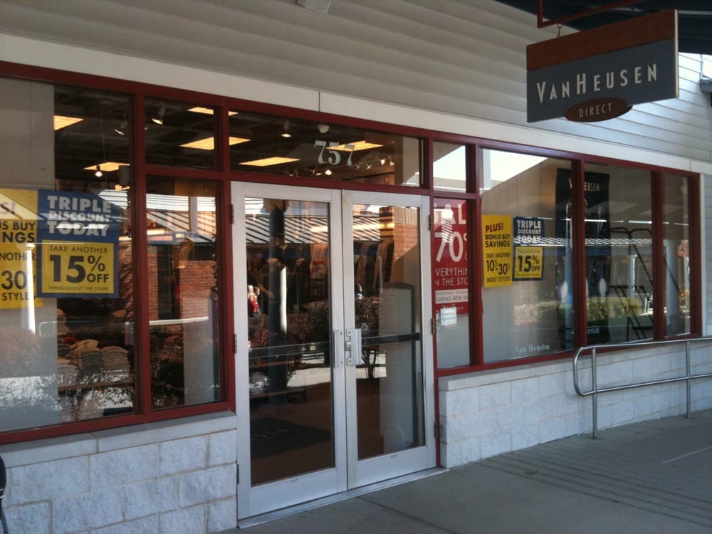 VAN HEUSEN FACTORY OUTLET STORE Updated September 2024 11 Photos