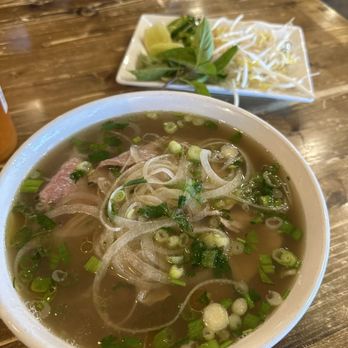 Boss Tea And Pho - Steak pho with all the toppings - Bubble Tea Near Me - Spring Hill, Florida