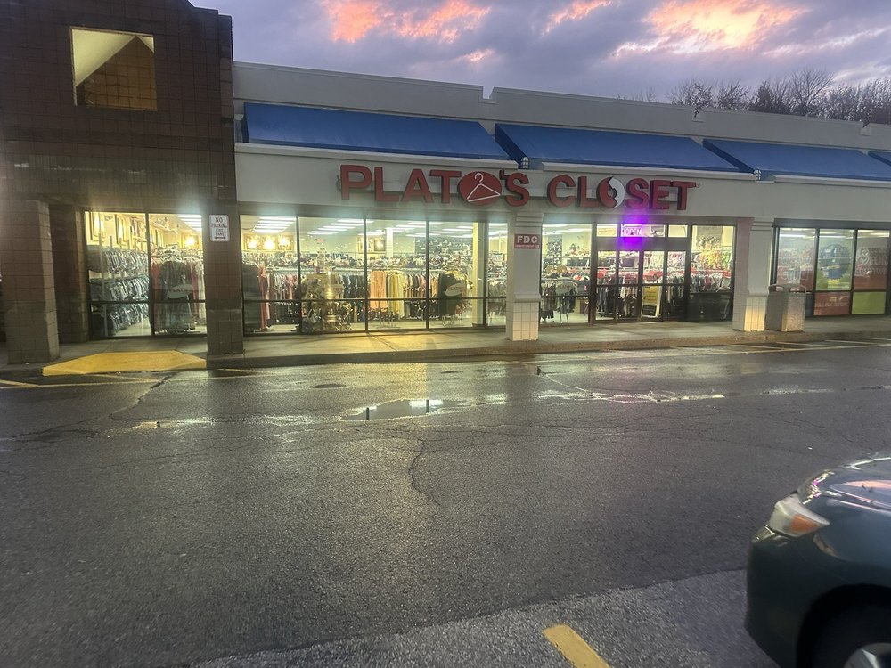 PLATO’S CLOSET Updated September 2024 16 Photos & 16 Reviews 8550