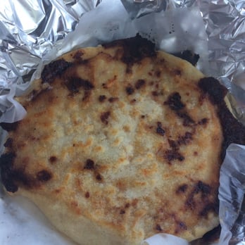 Tita's Pupuseria Lonchera - Pupusa revuelta - pork and cheese - Mexican Near Me - Buttonwillow, California