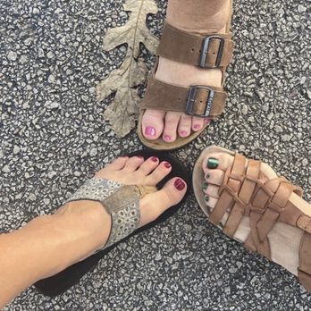 Deluxe Nails - Nail Salons Near Me - Kyle, Texas