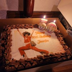 Rock City Cake Company - Sally O'Malley kickin' and stretchin' on a custom cake
